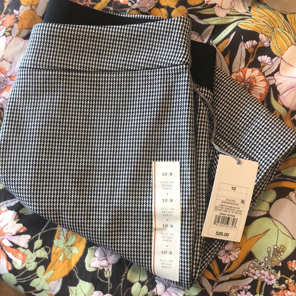 Target A New Day skinny ankle pants houndstooth